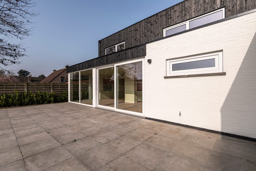 Spacious and Renovated Family Bungalow with 6 Bedrooms in Meerle — 39