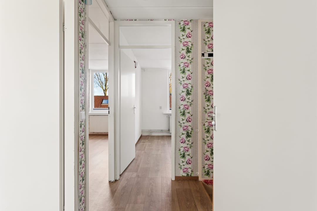 Spacious End-Terrace House with Garden Room in Almere-Buiten — 22