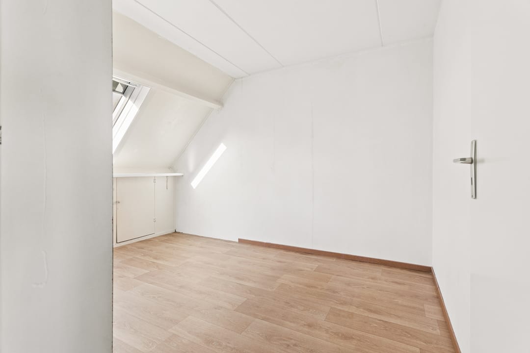 Spacious End-Terrace House with Garden Room in Almere-Buiten — 31