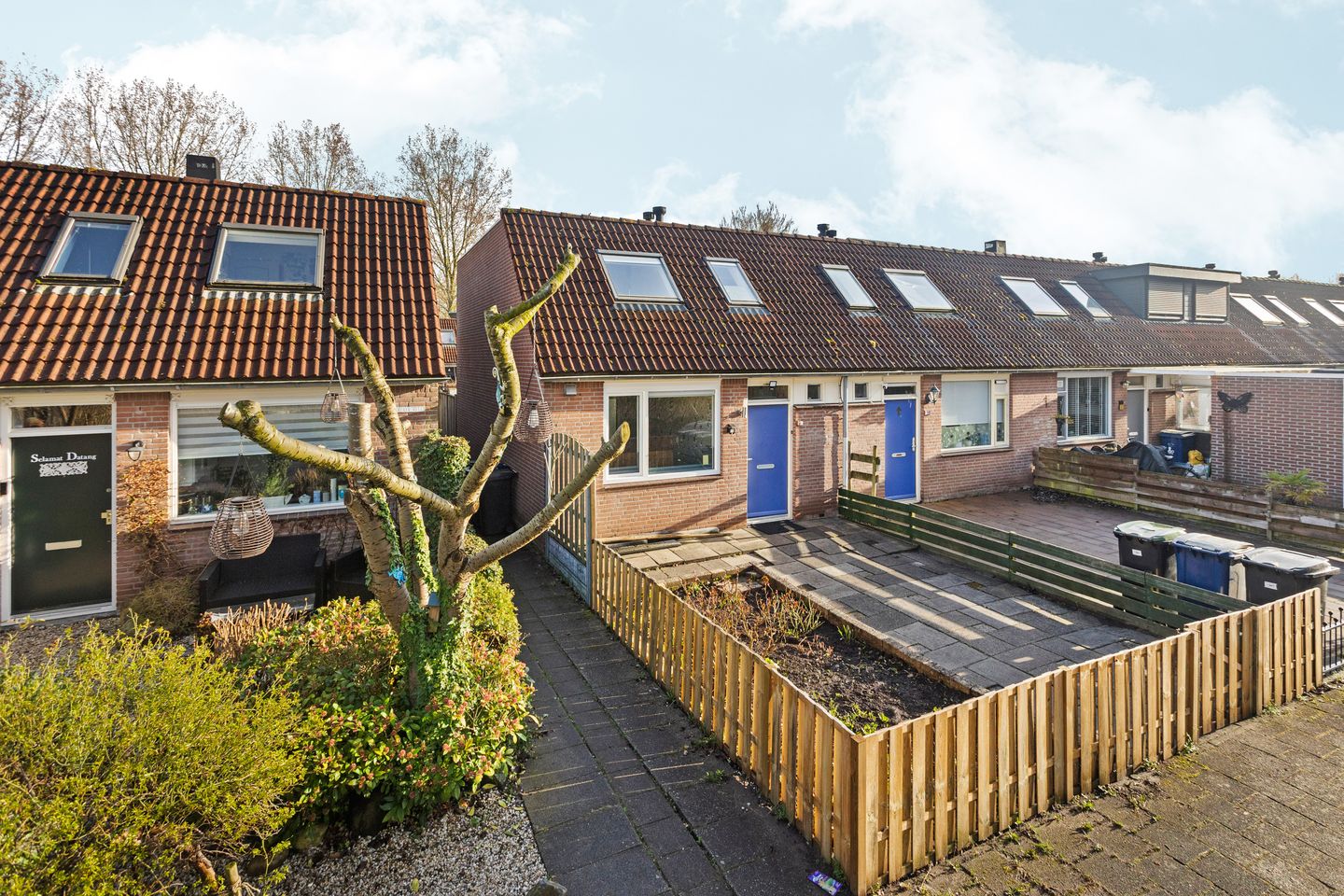 Spacious End-Terrace House with Garden Room in Almere-Buiten — 40