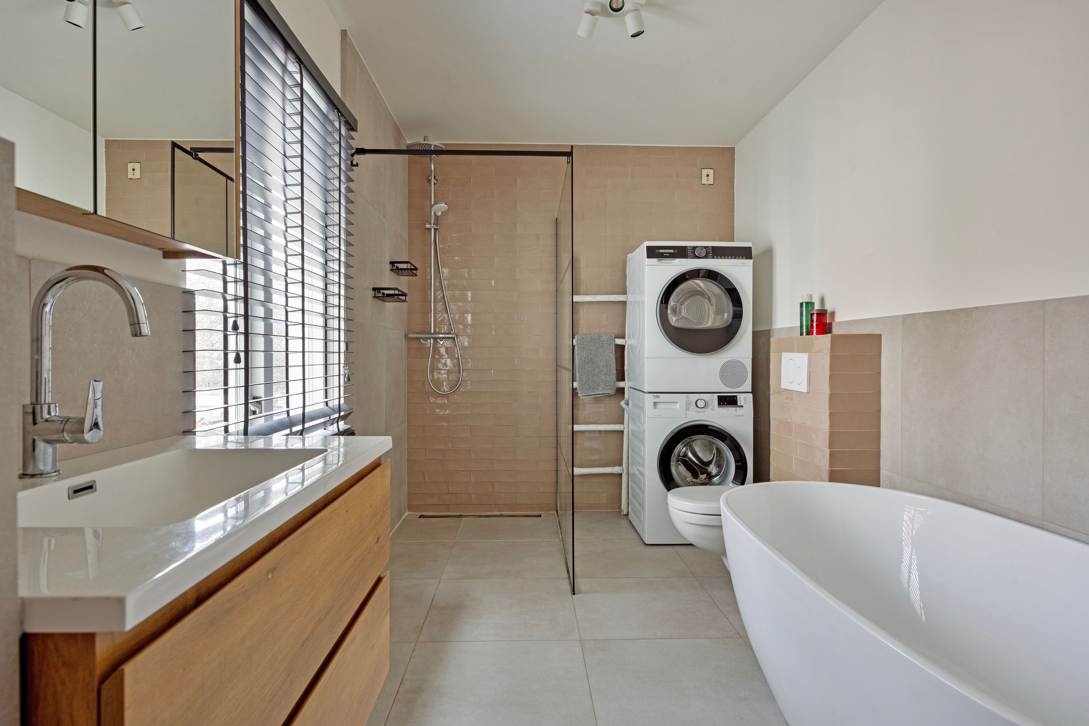 Photo 27 of Seringenstraat 14