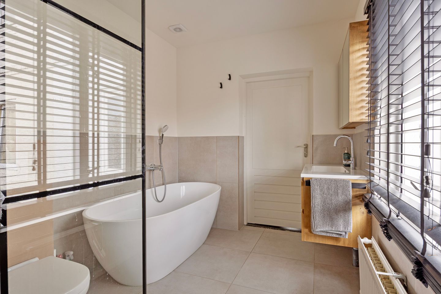 Photo 29 of Seringenstraat 14