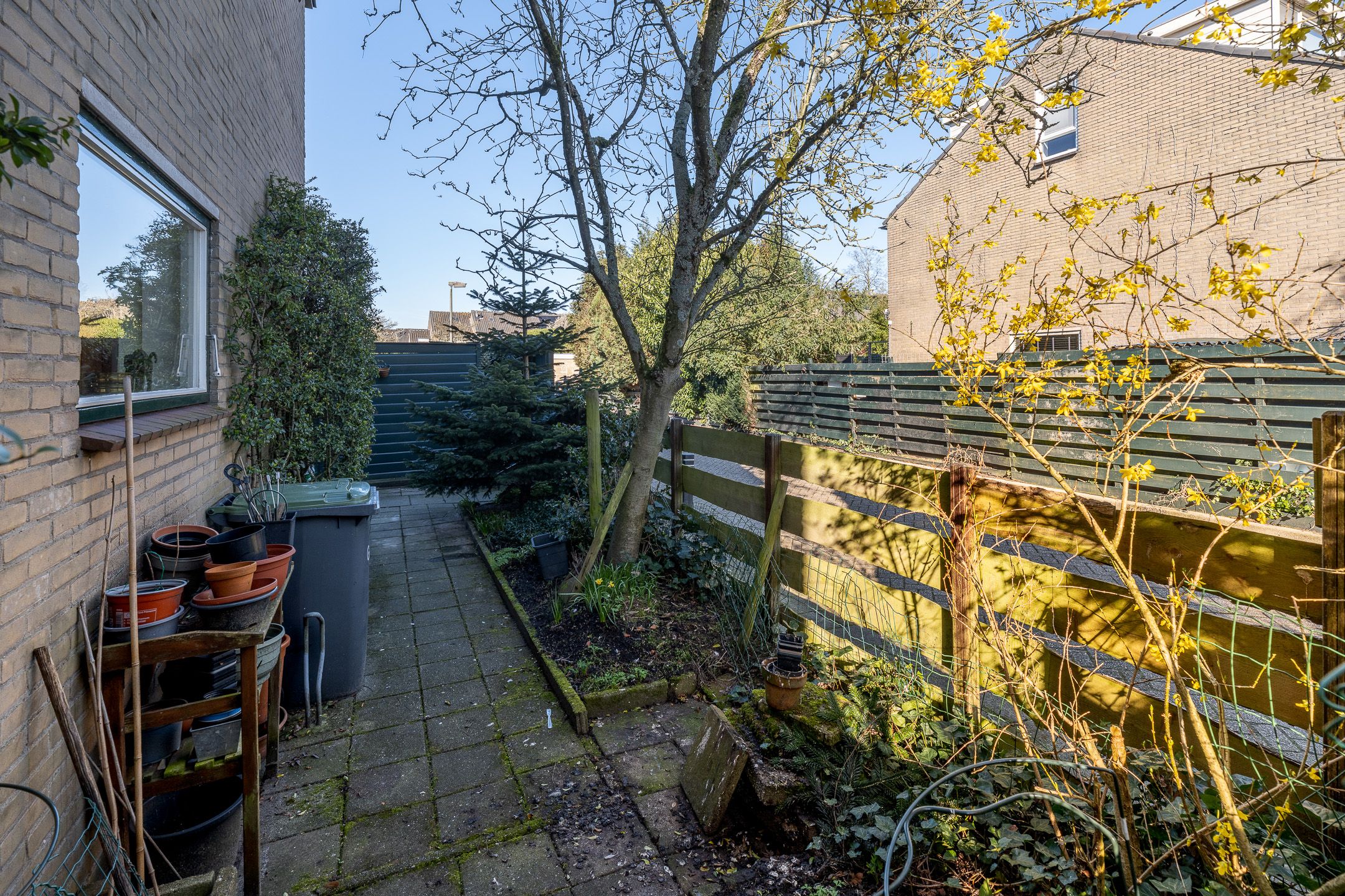 Spacious corner house with 4 bedrooms in child-friendly Laren — 25