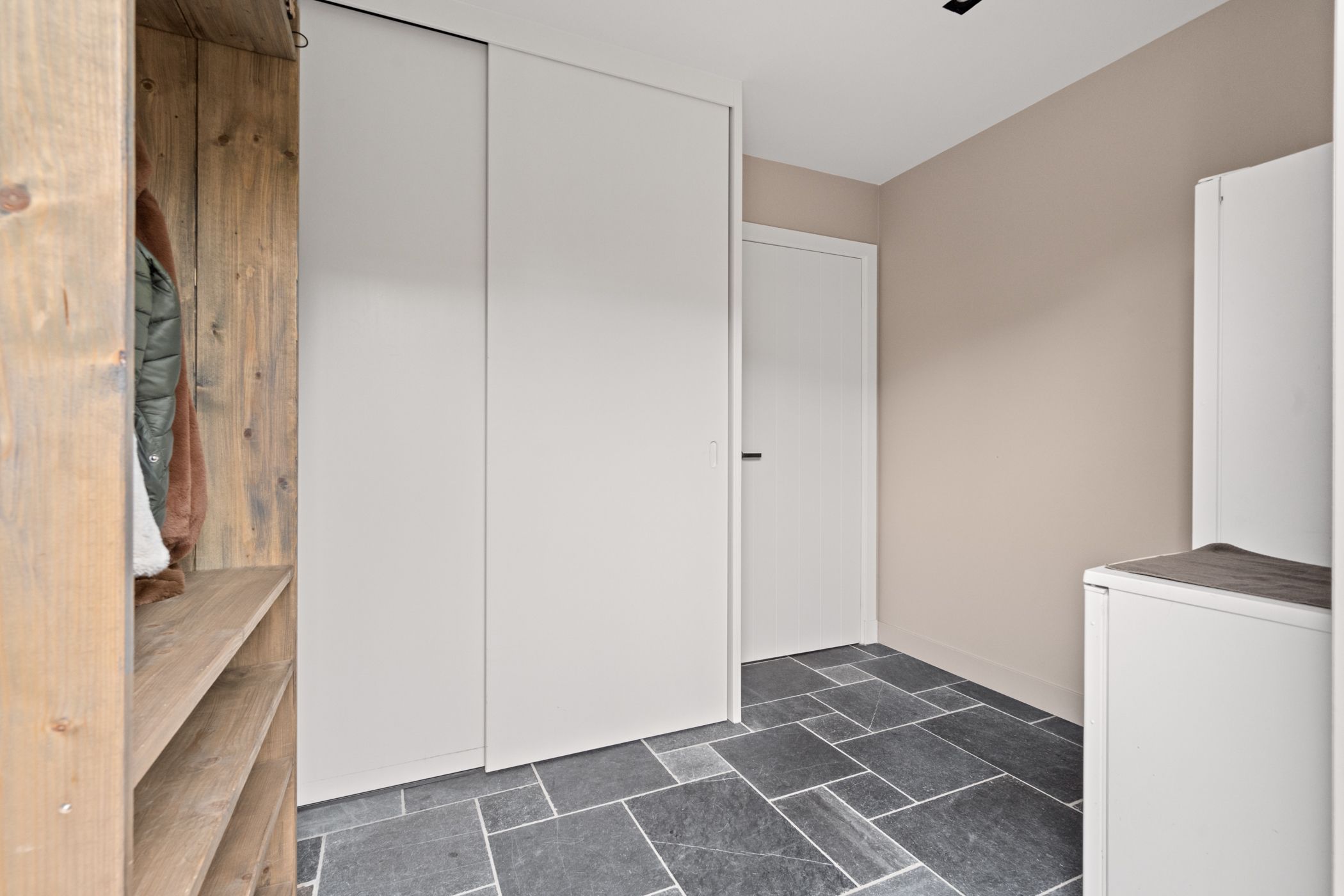 Foto 21 van Wethouder van Rooijenweg 19