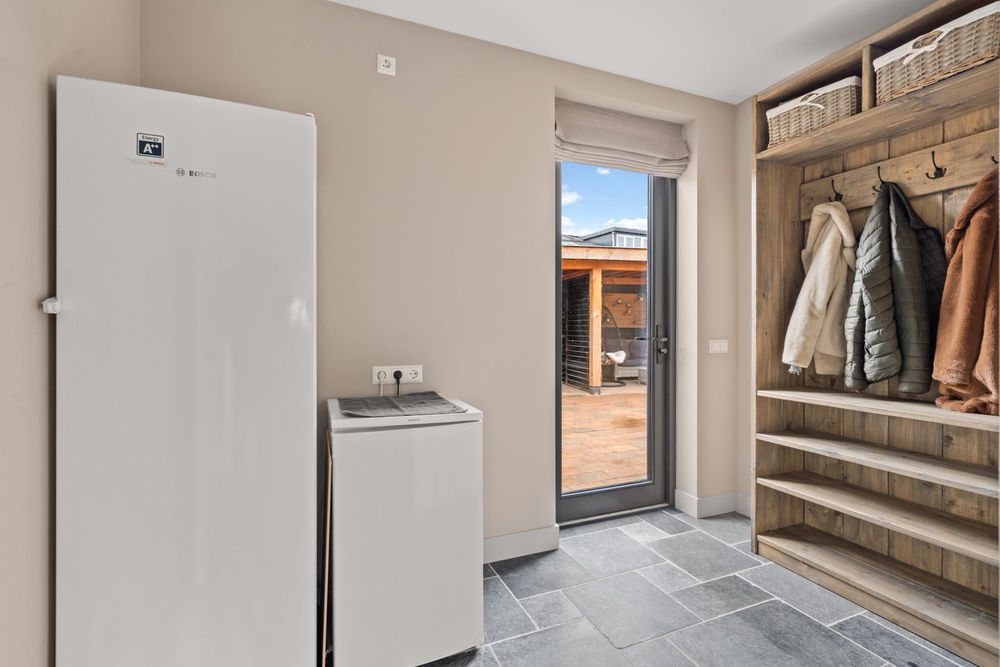 Foto 20 van Wethouder van Rooijenweg 19