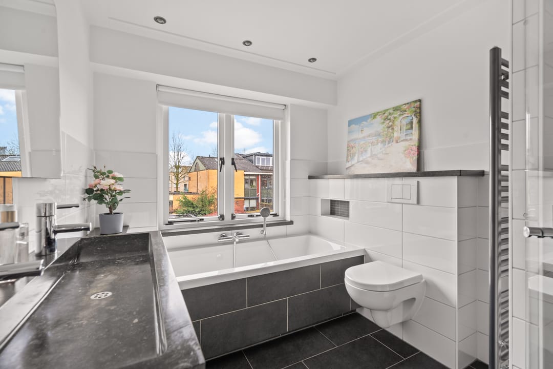 Foto 47 van Wethouder van Rooijenweg 19