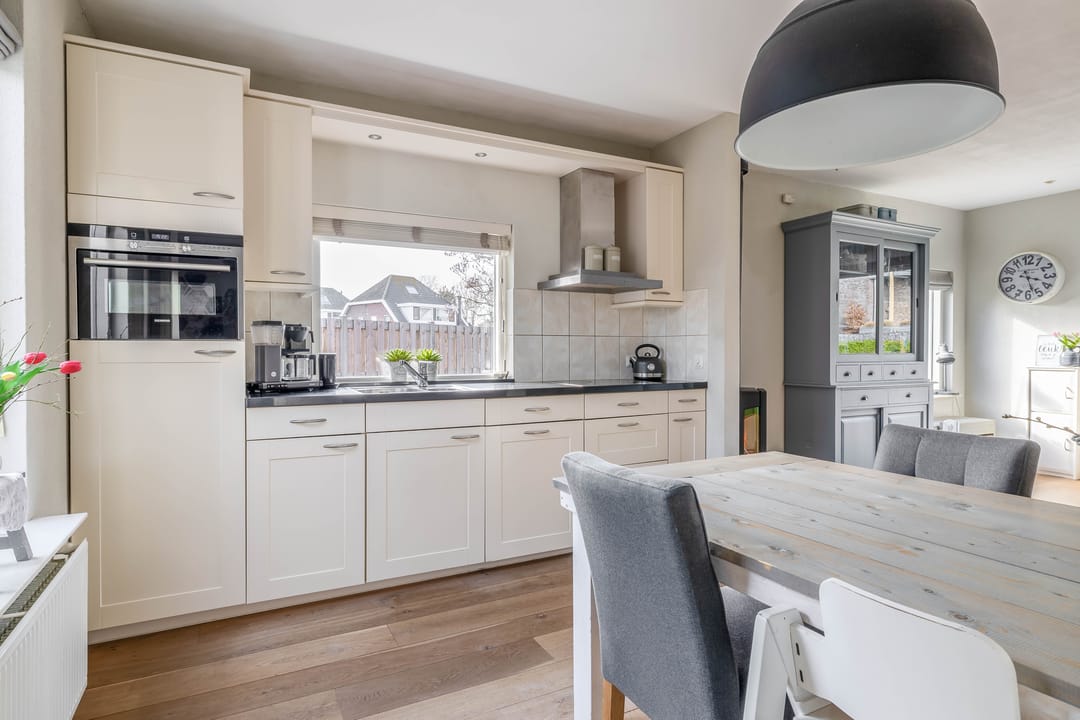 Foto 11 van Julianastraat 30