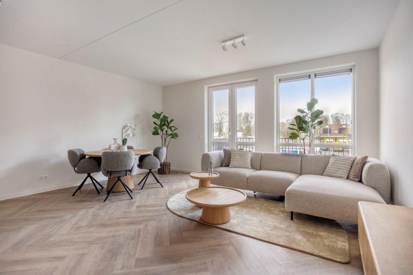 Photo 10 of Diezestraat 25