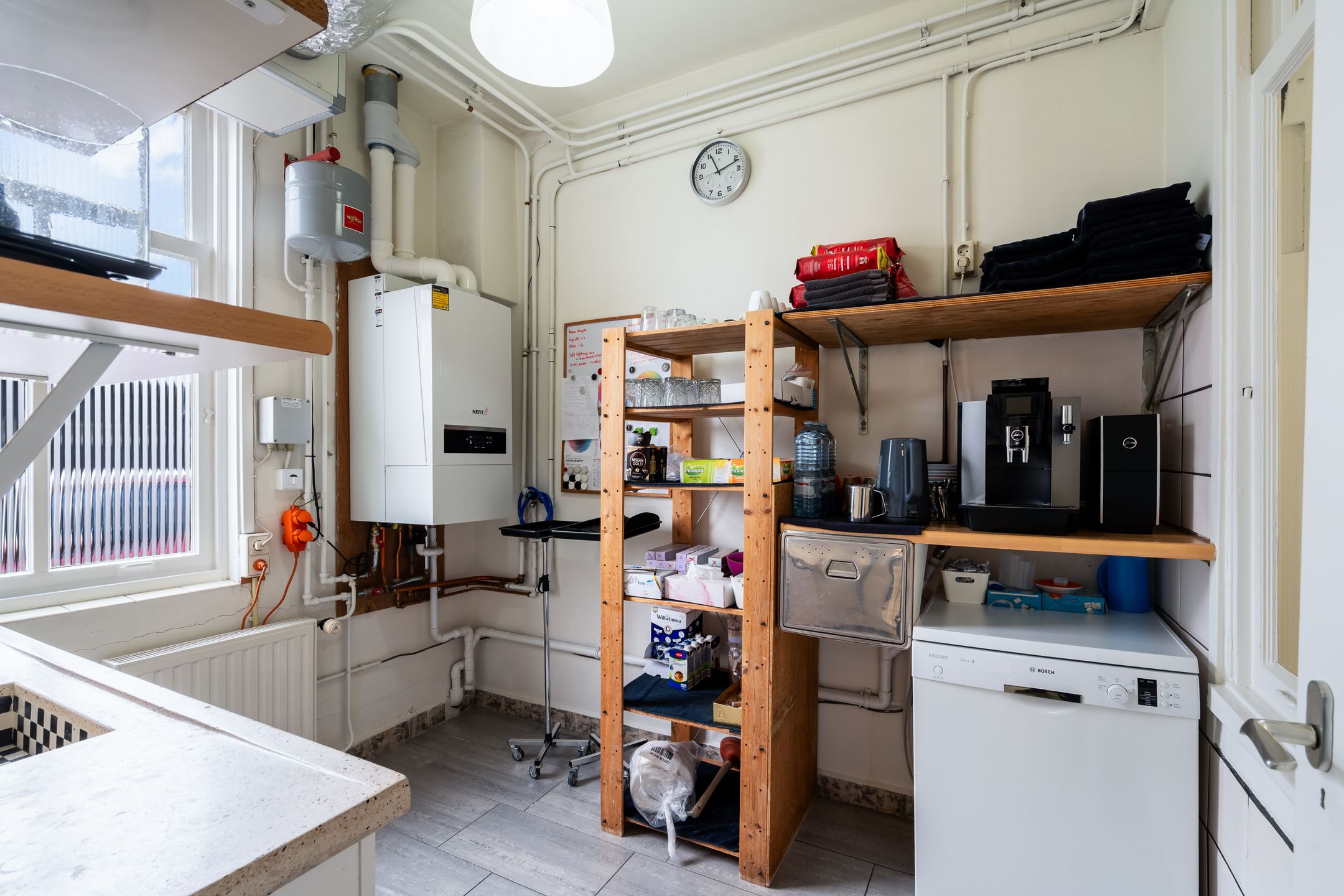 Spacious semi-detached property with residential and commercial potential in Pijnacker center — 13