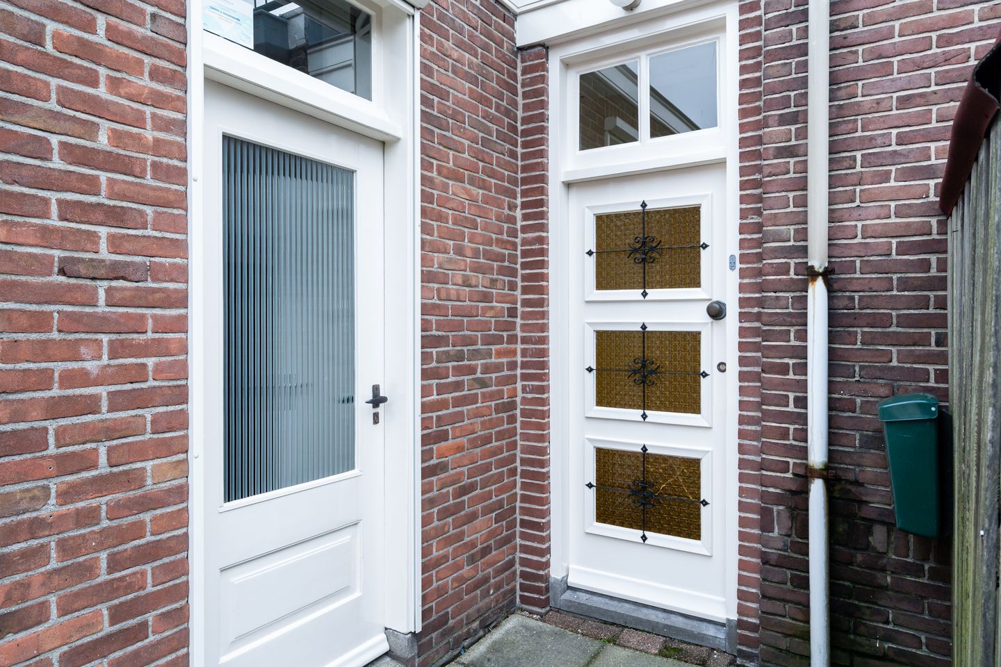 Spacious semi-detached property with residential and commercial potential in Pijnacker center — 43