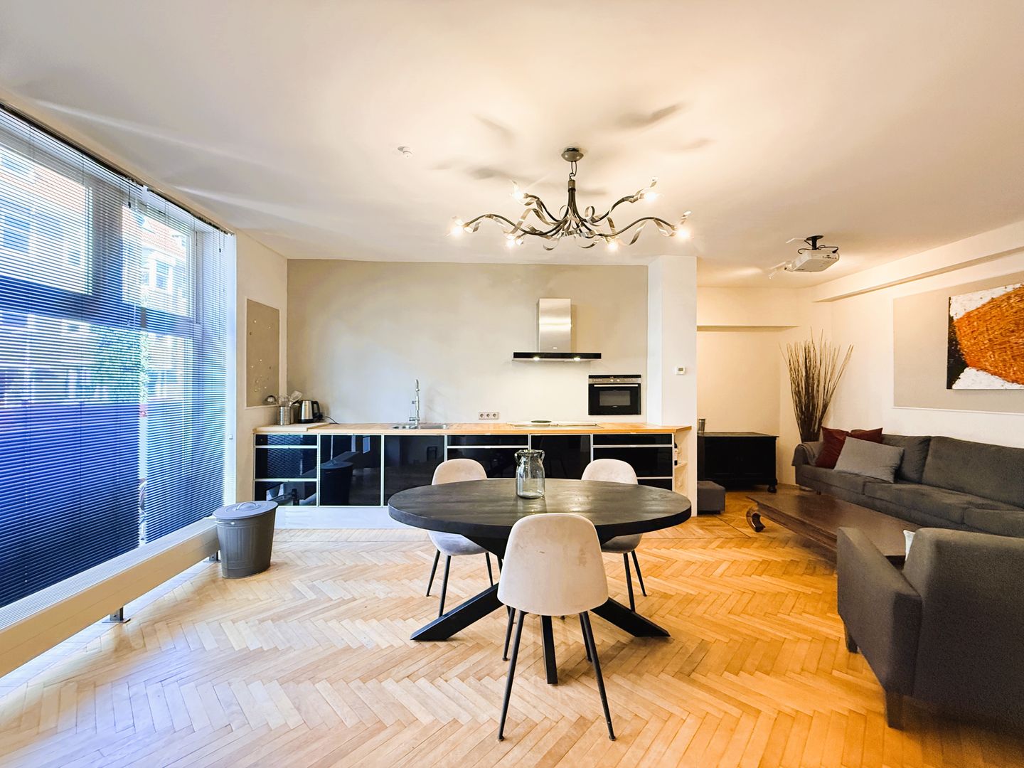 Foto 5 van Warmondstraat 141