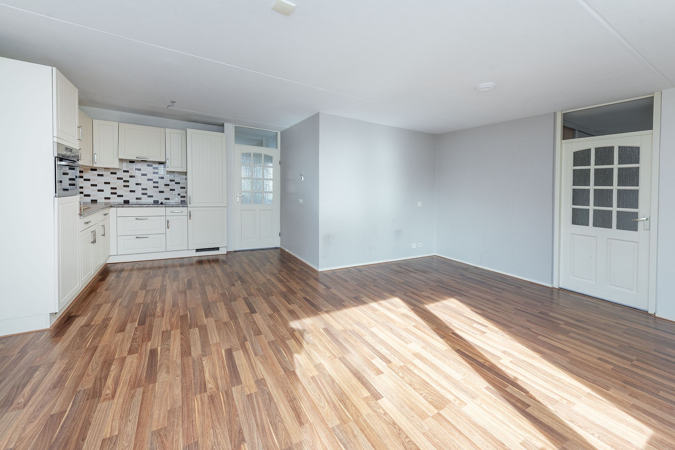 Foto 6 van Julianalaan 1