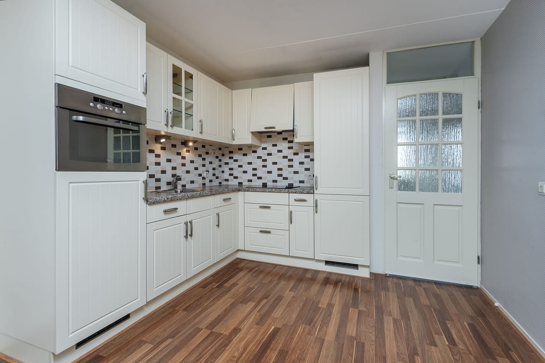 Foto 7 van Julianalaan 1