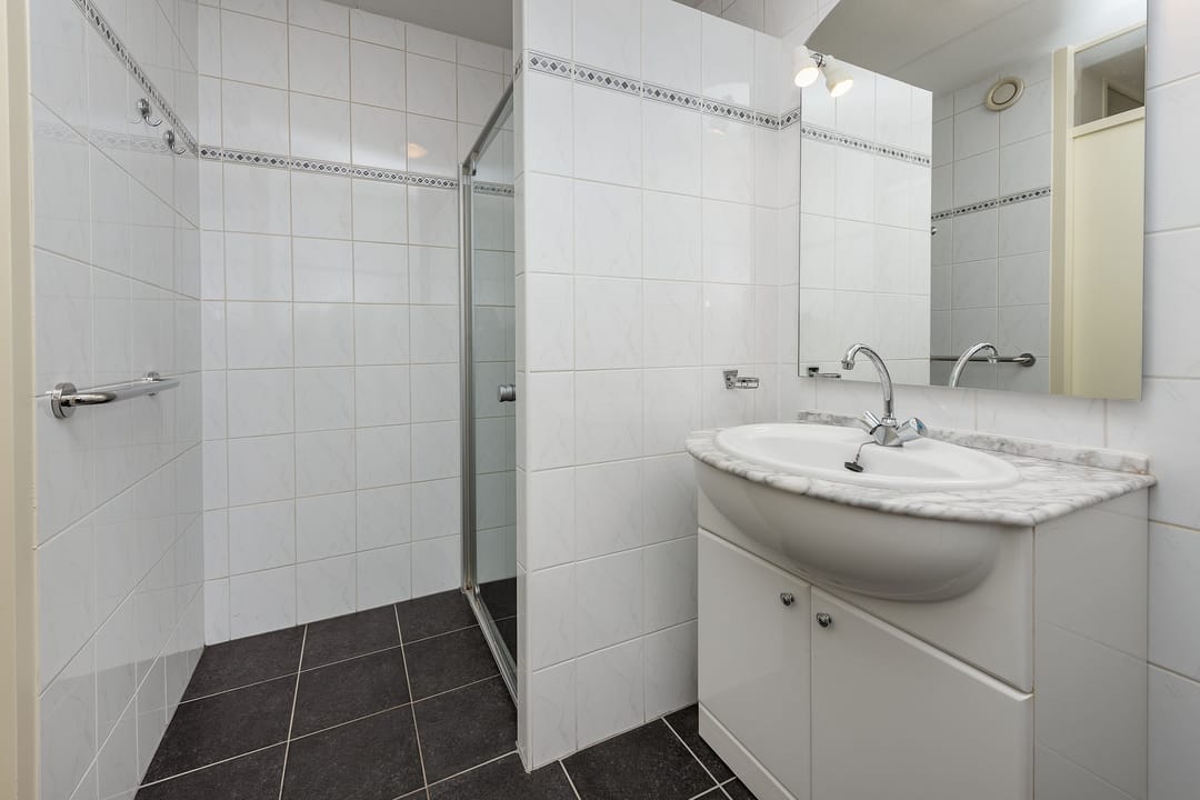 Foto 8 van Julianalaan 1