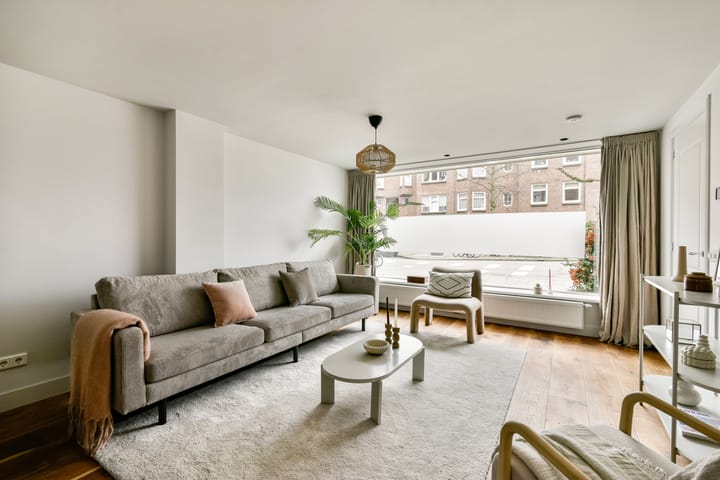 Photo 3 of Van Hilligaertstraat 3-H