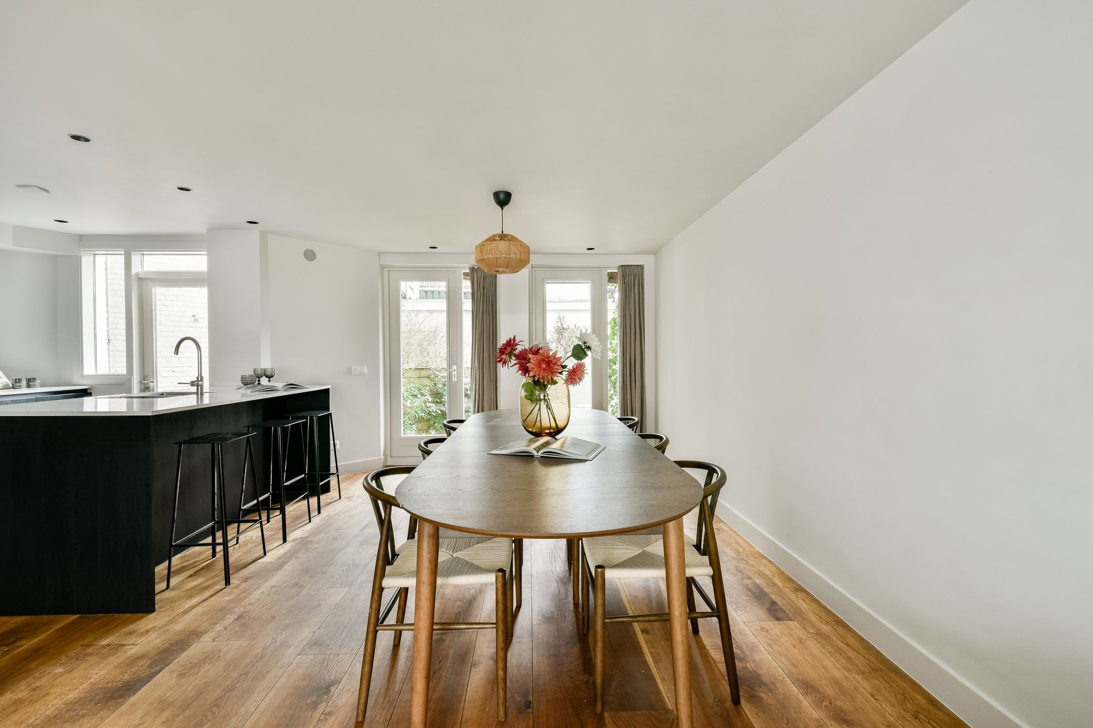 Foto 6 van Van Hilligaertstraat 3-H