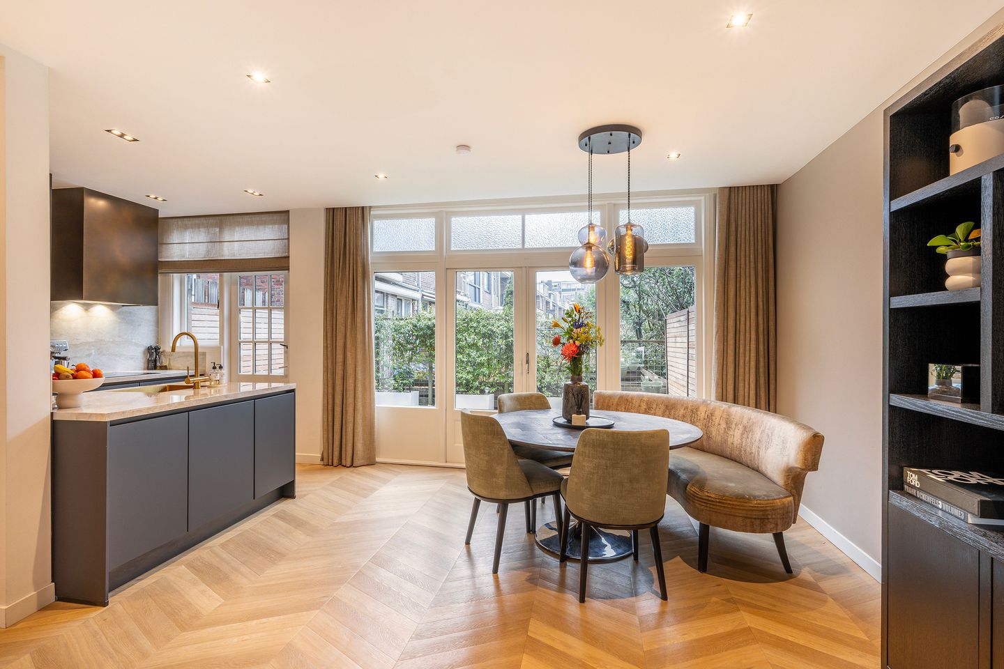 Photo 5 of Van Ostadelaan 6