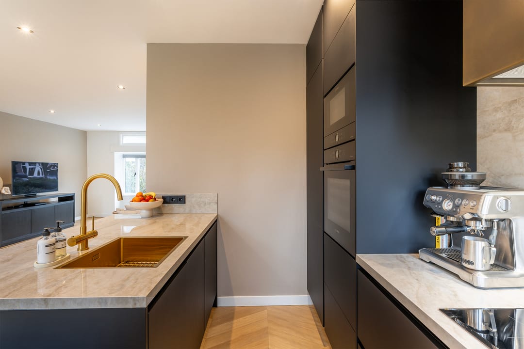 Photo 7 of Van Ostadelaan 6