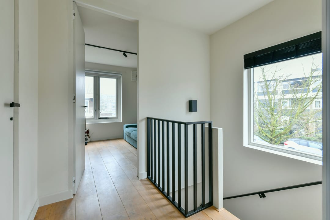 Modern corner house in Amsterdam South with garden on the south — 22