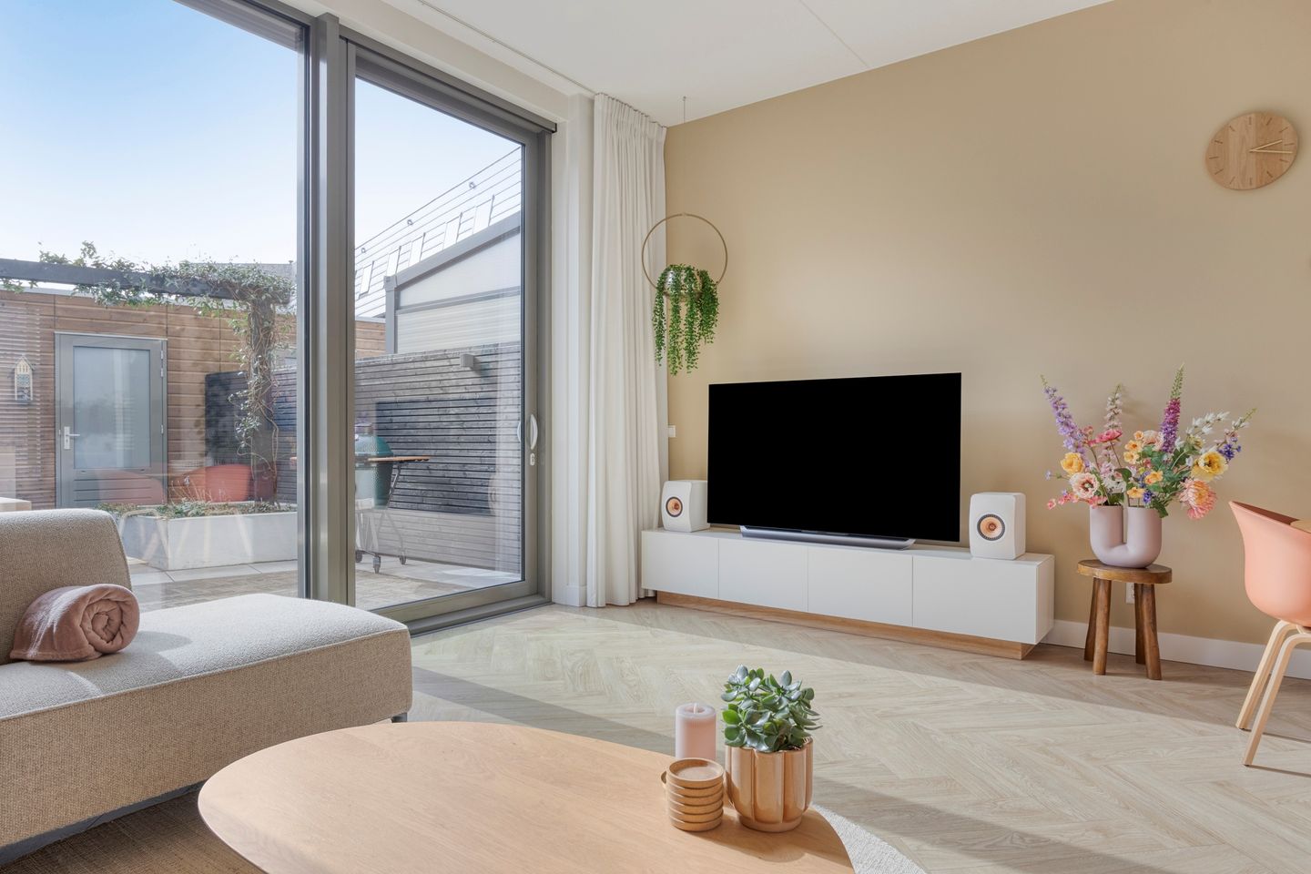 Photo 10 of Euryzaplein 6