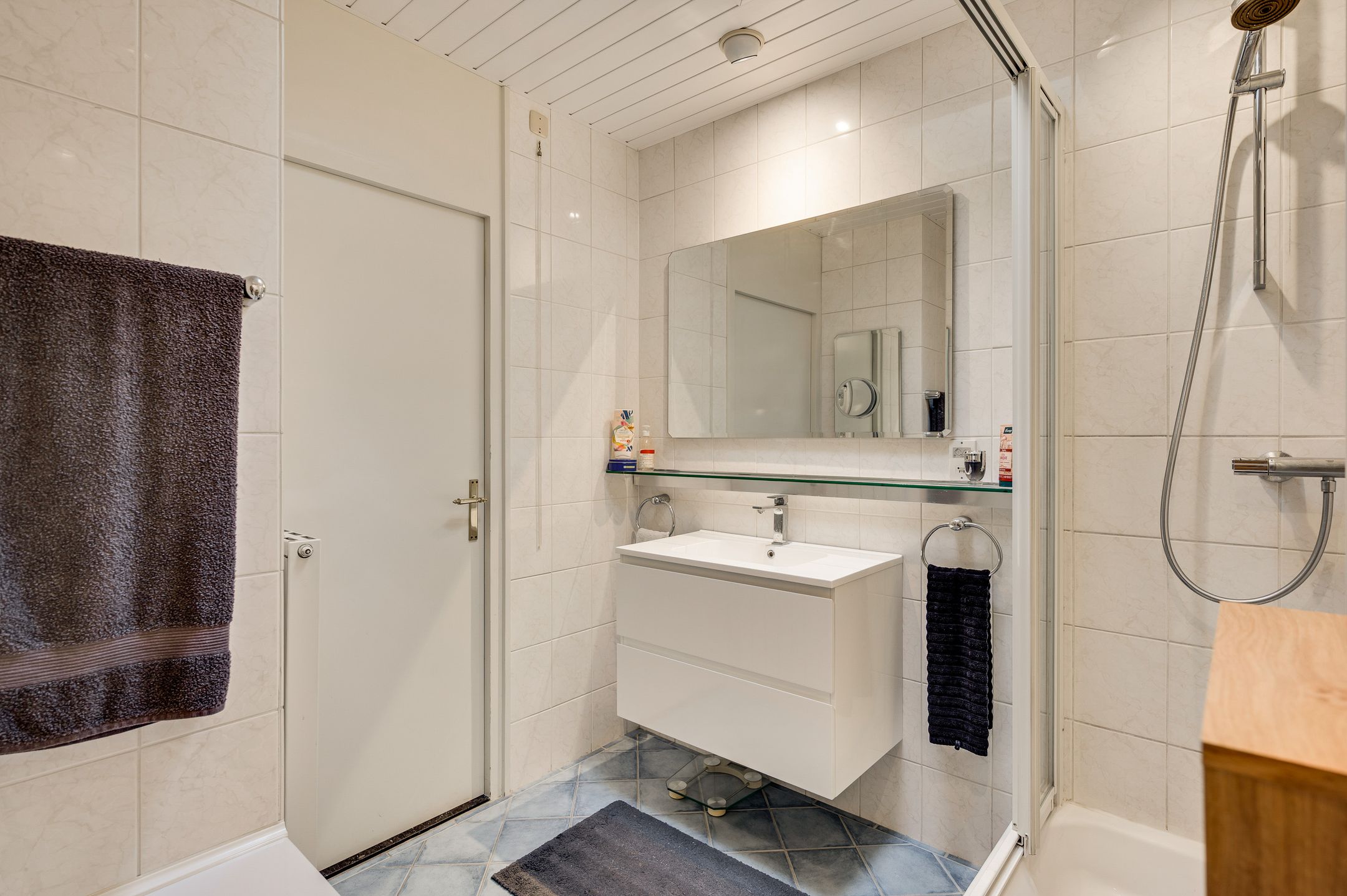 Photo 15 of Arlo 141