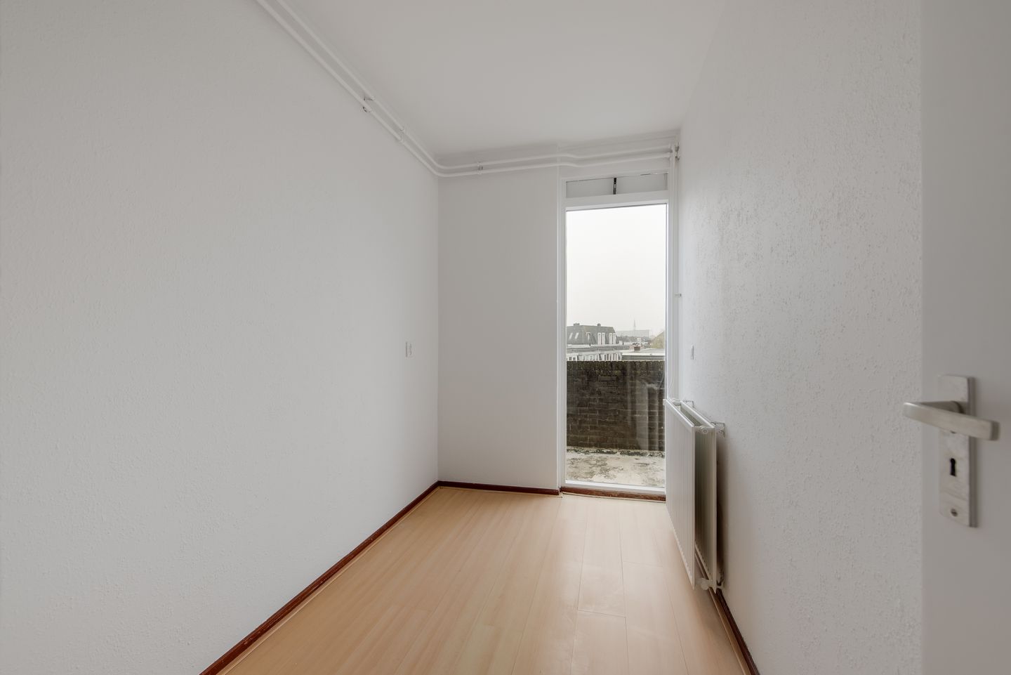 Light 3-Room Apartment with West Balcony in Haarlem Frans Halsbuurt — 19