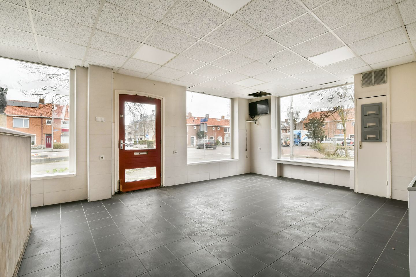 Bekijk foto 2 van Larixlaan 2