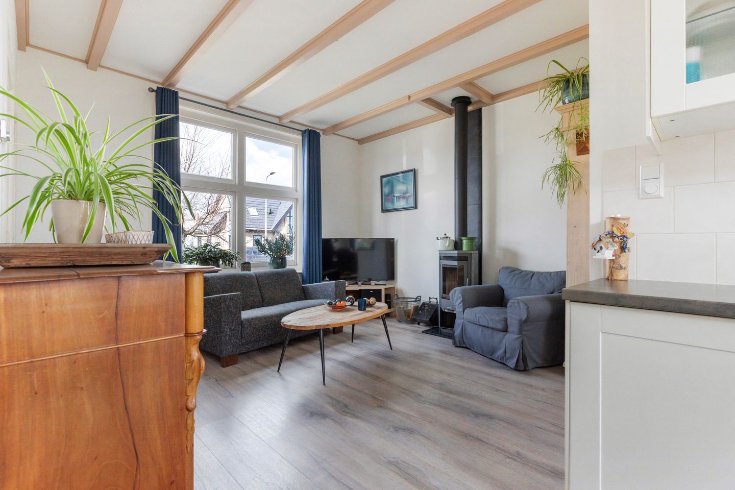 Photo 10 of Roemer 8