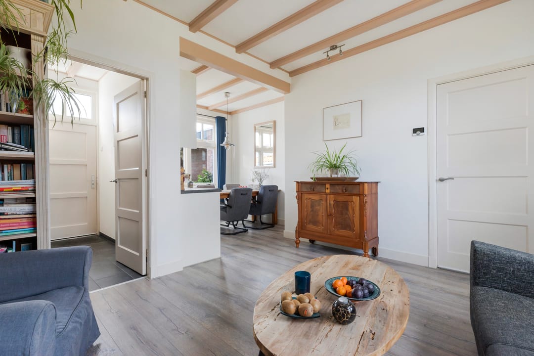 Photo 11 of Roemer 8