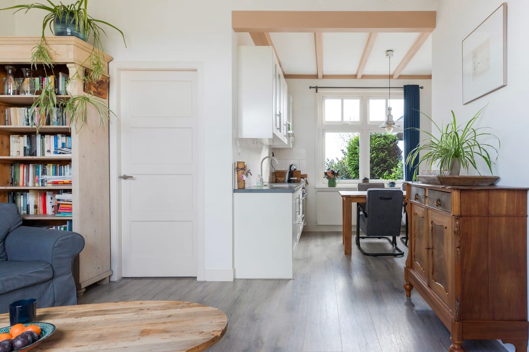 Photo 13 of Roemer 8