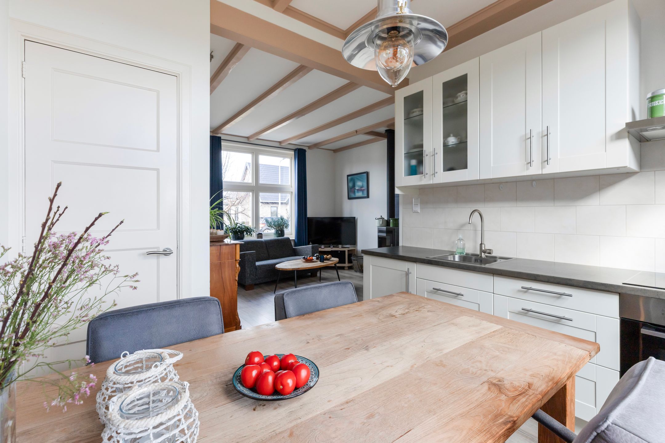 Photo 18 of Roemer 8