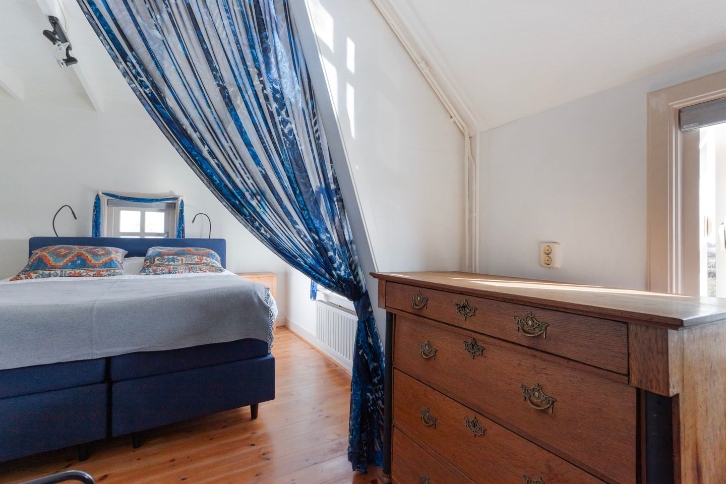 Photo 25 of Roemer 8