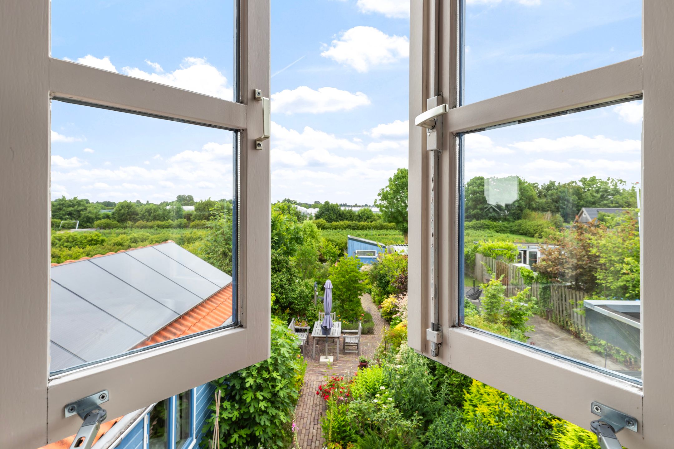 Photo 27 of Roemer 8