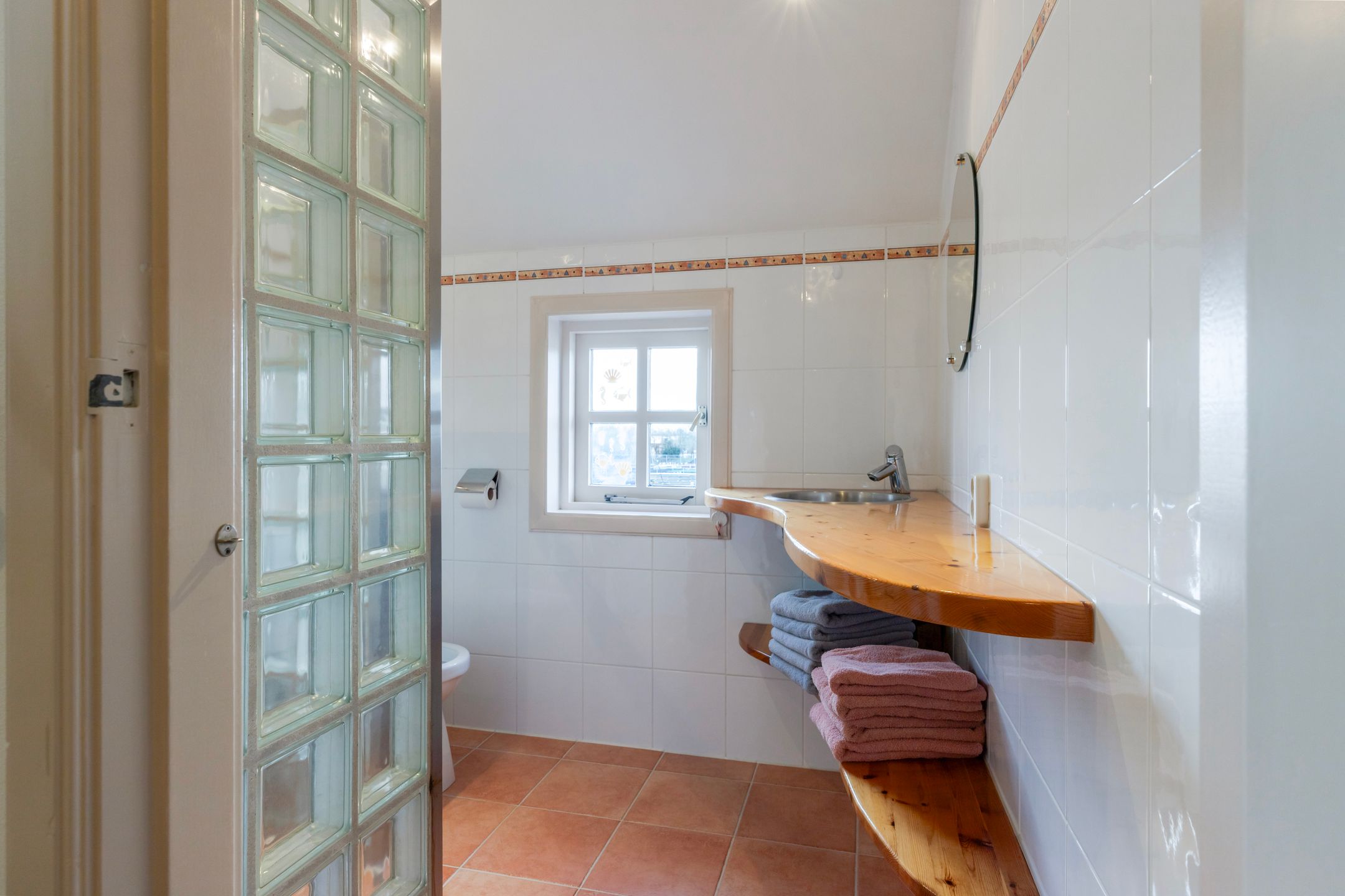 Photo 30 of Roemer 8