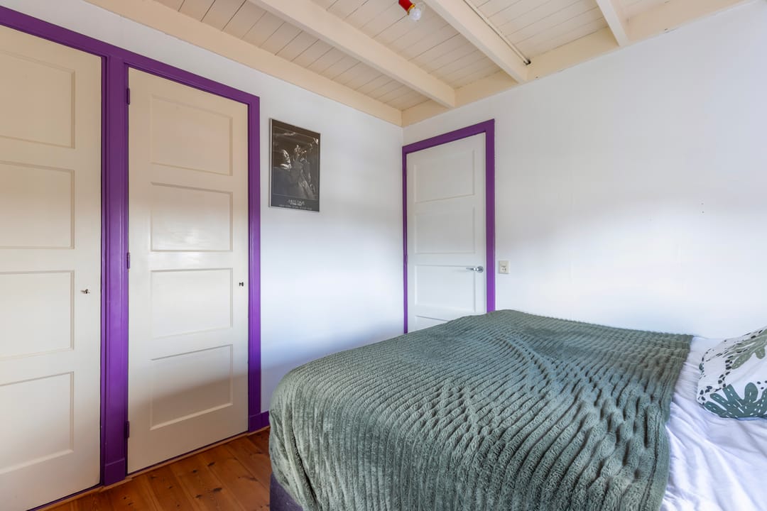 Photo 32 of Roemer 8