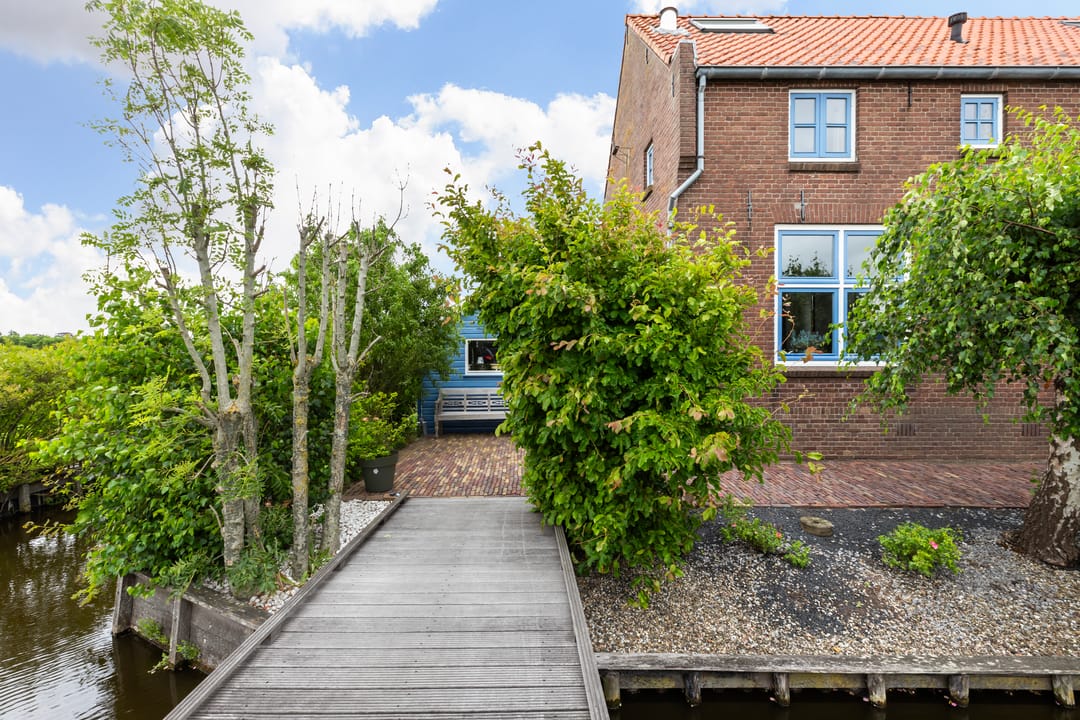 Photo 37 of Roemer 8