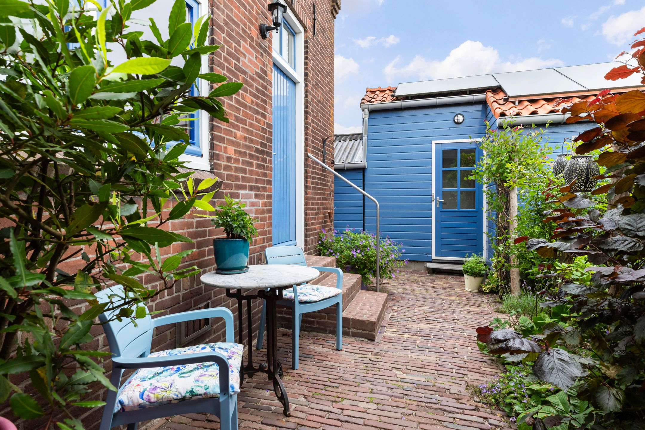 Photo 39 of Roemer 8