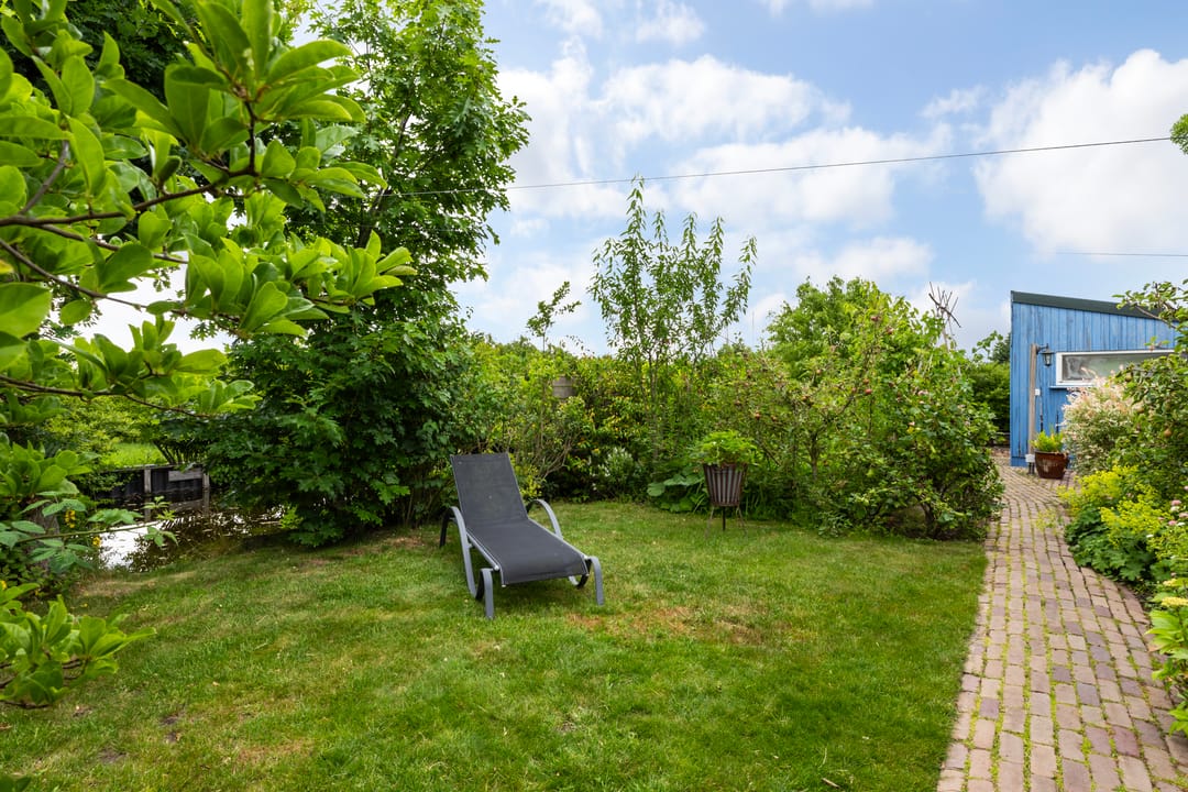 Photo 52 of Roemer 8