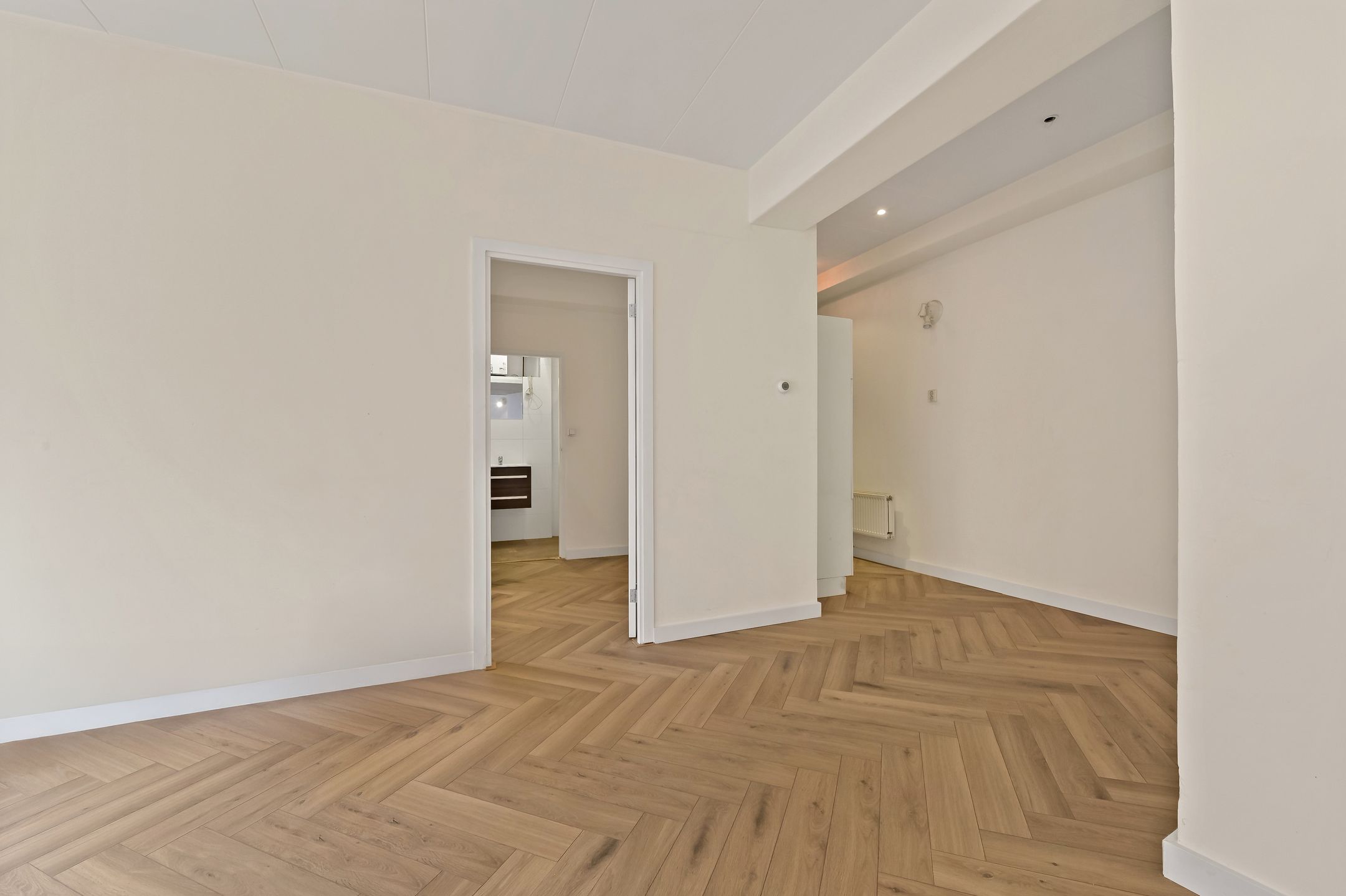 Foto 12 van Van der Wyckstraat 10-A