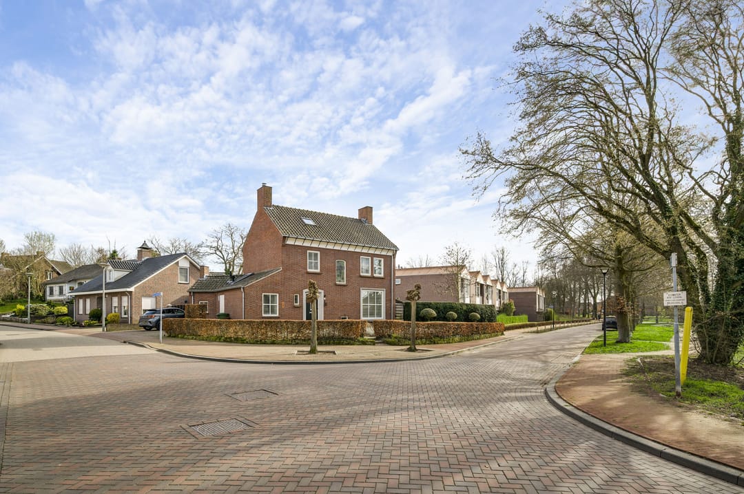 Foto 2 van Burgemeester van de Broekstraat 1