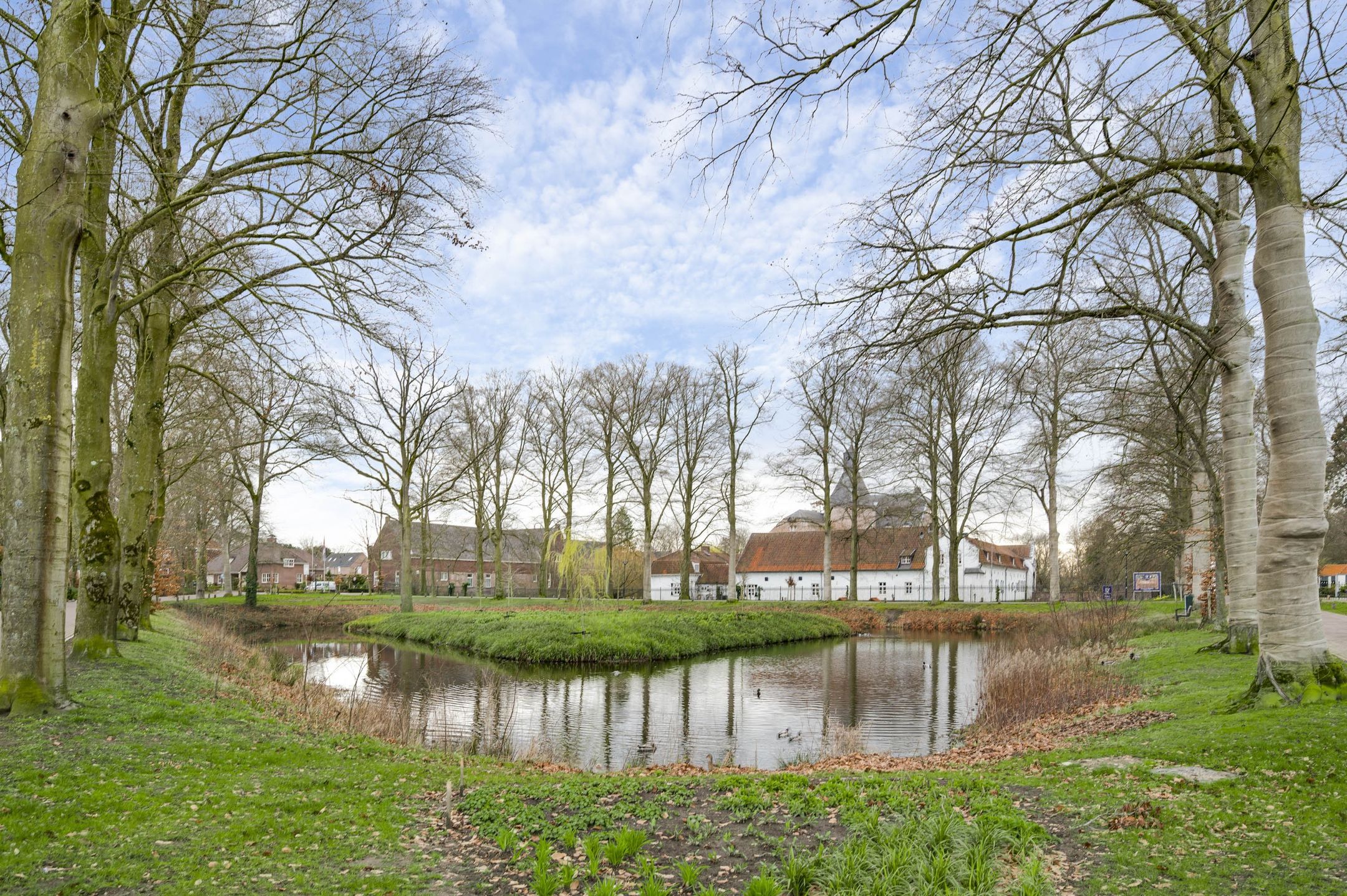 Foto 30 van Burgemeester van de Broekstraat 1