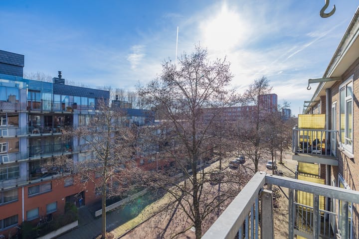 Photo 4 of Jacques Veltmanstraat 40-3