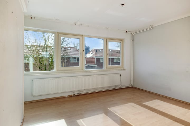 Photo 2 of Hendrik van Veldekestraat 79
