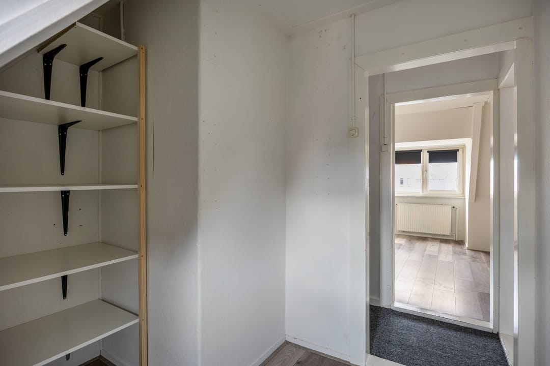 Foto 32 van Jan van Galenstraat 35