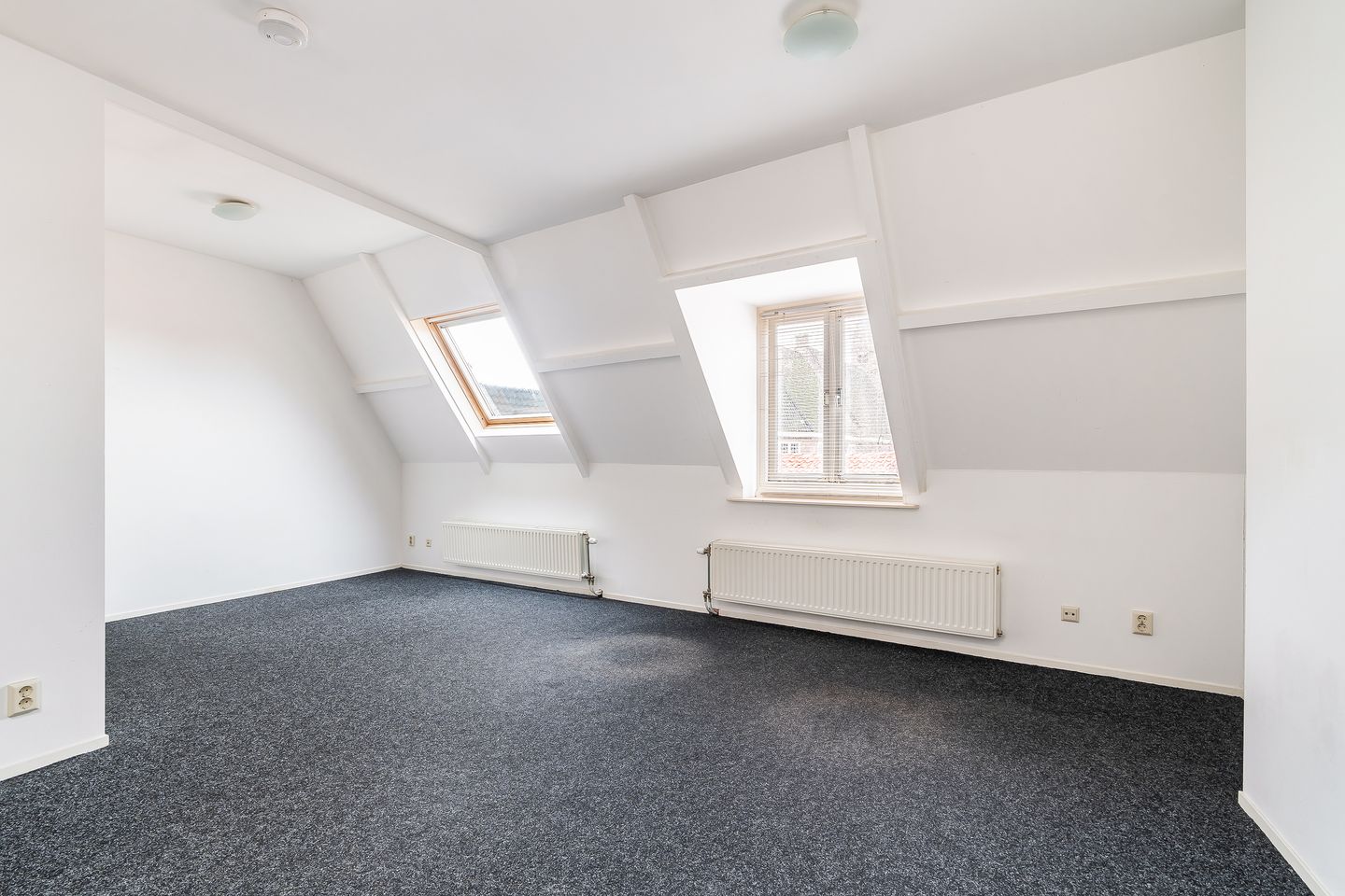 Foto 35 van Annastraat 8