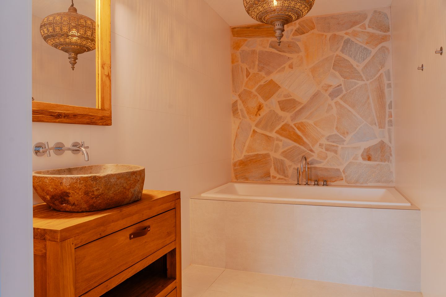 Luxury apartment with spectacular water views in Nesselande — 26