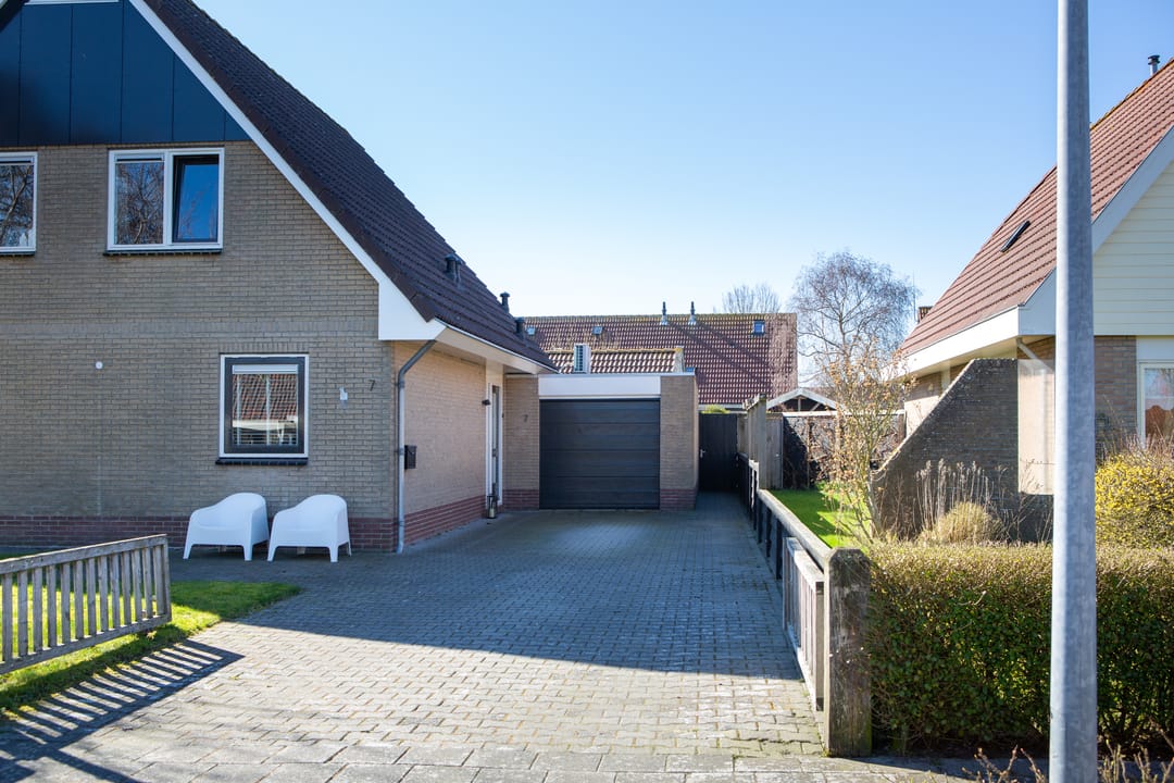 Spacious detached home with ground floor bedroom in Midsland, Terschelling — 37