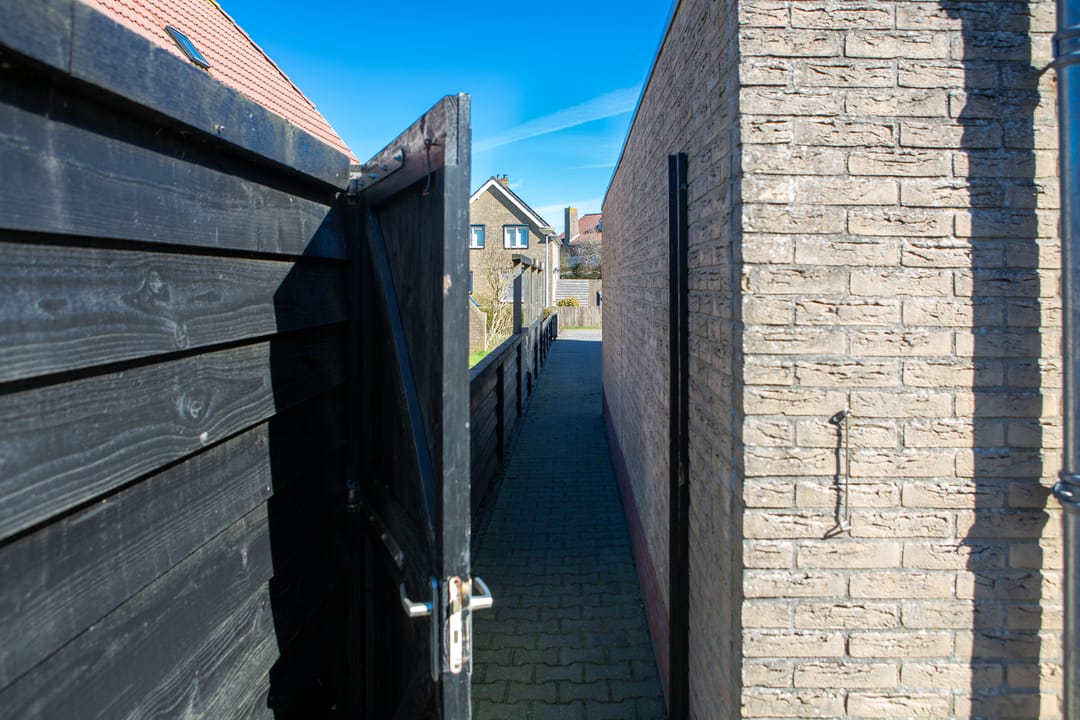 Spacious detached home with ground floor bedroom in Midsland, Terschelling — 38