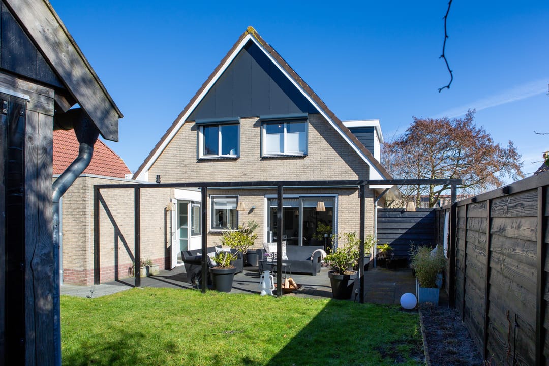 Spacious detached home with ground floor bedroom in Midsland, Terschelling — 42