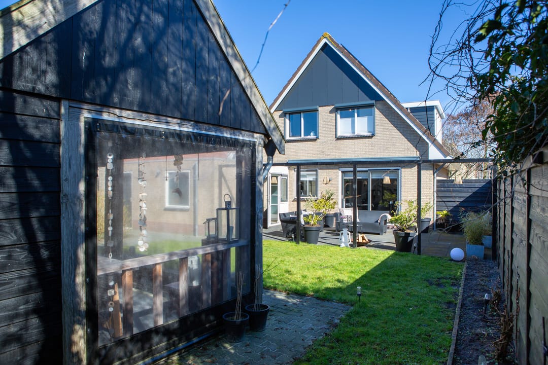 Spacious detached home with ground floor bedroom in Midsland, Terschelling — 46